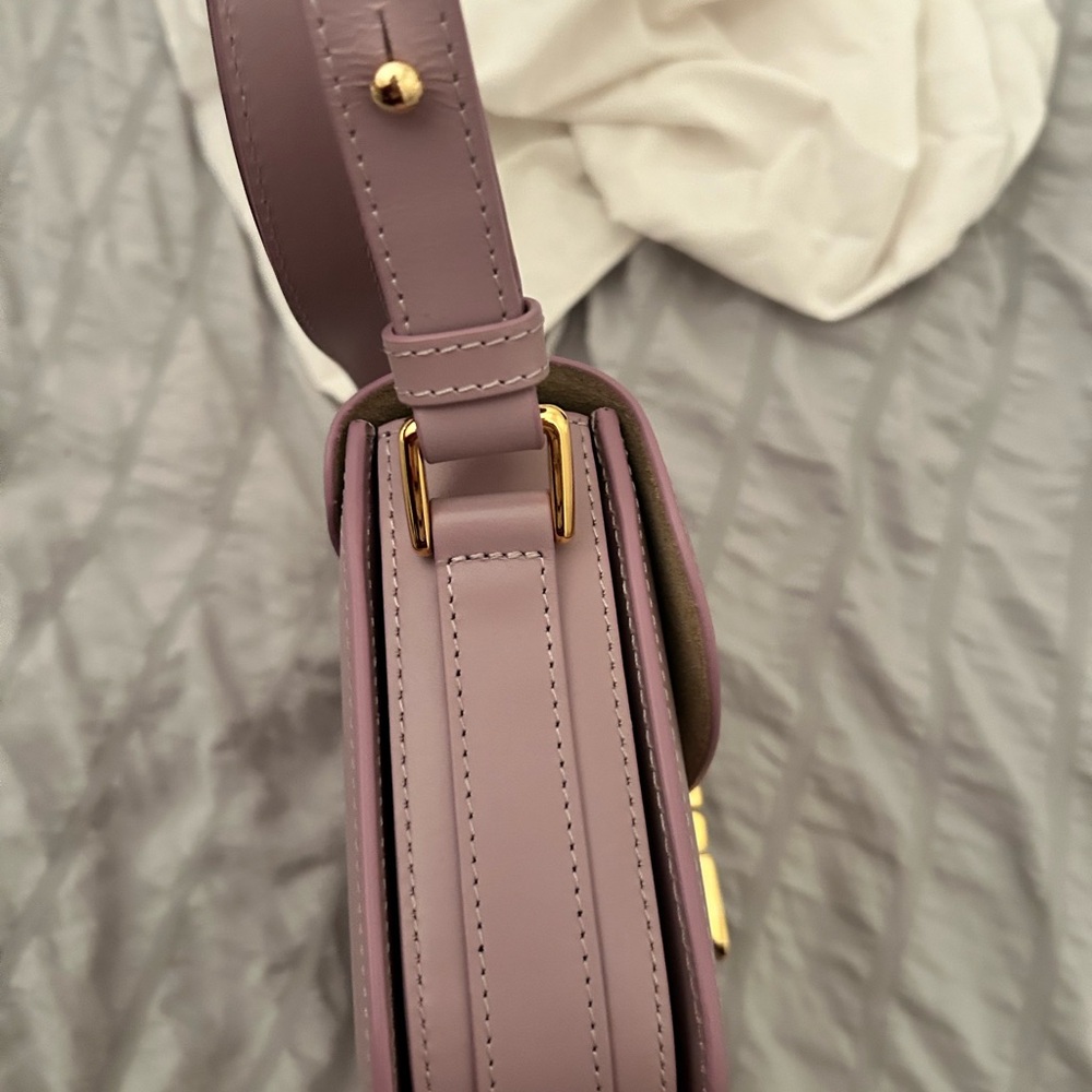 APC Mini Grace Crossbody in Lilac - Picture 4 of 9